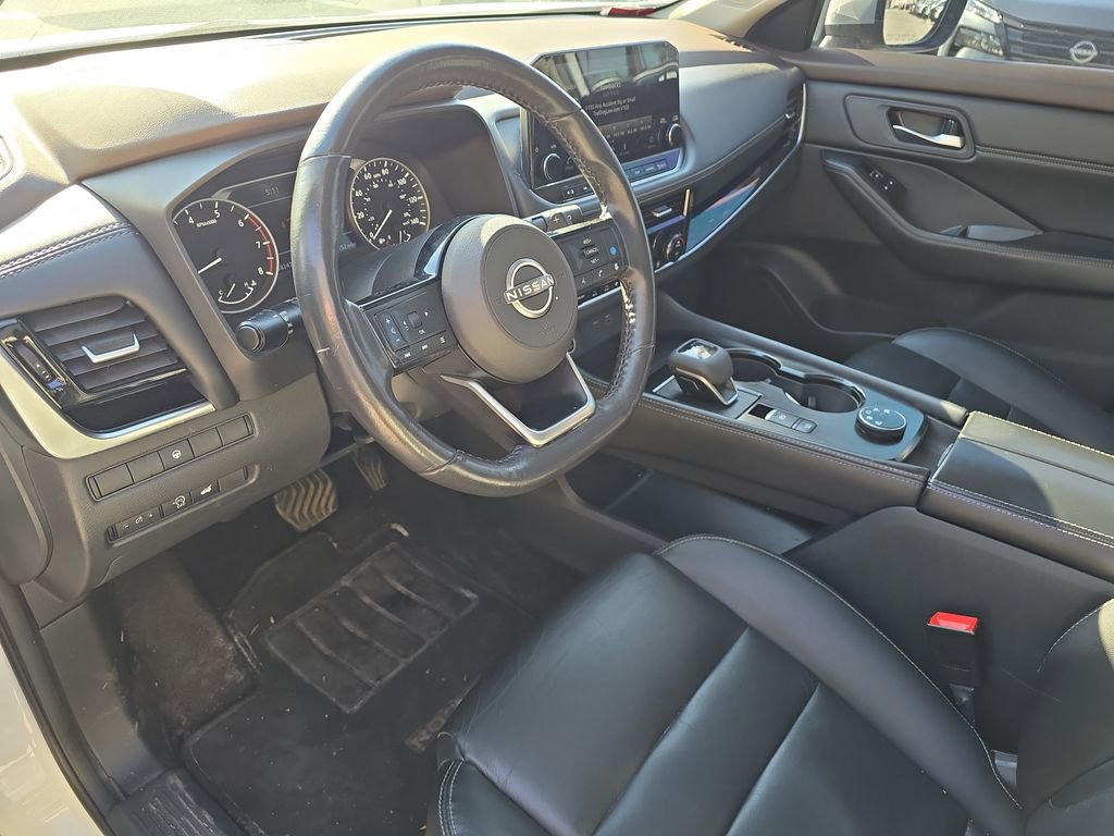 Used 2023 Nissan Rogue SL w/ SL Premium Package AWD/4WD image 16