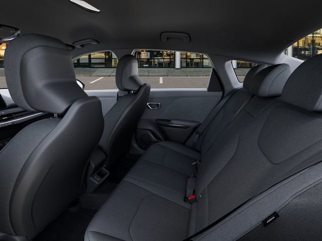 New 2026 Kia K4 LXS image 18