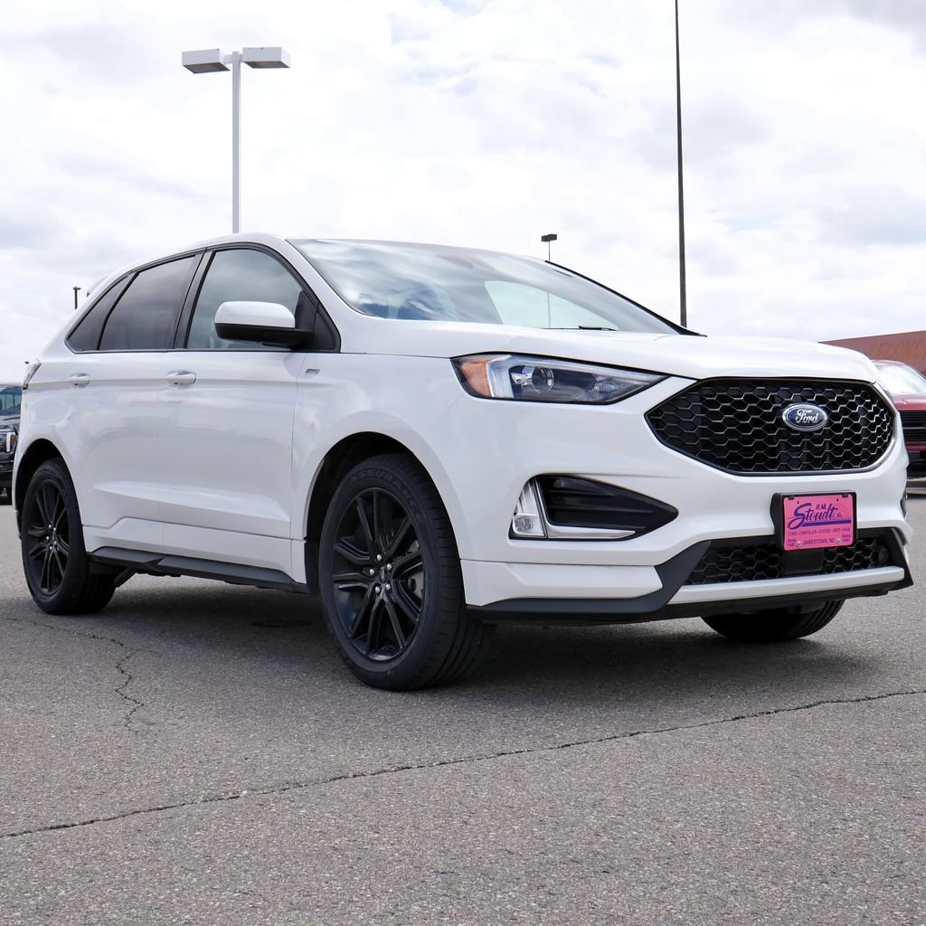 Used 2021 Ford Edge ST-Line w/ Class II Trailer Tow Package AWD/4WD image 13