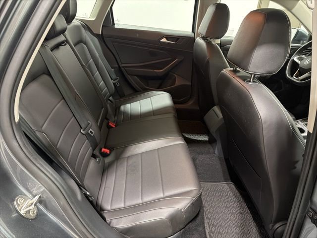 Used 2023 Volkswagen Jetta SE w/ Panoramic Sunroof Package image 30