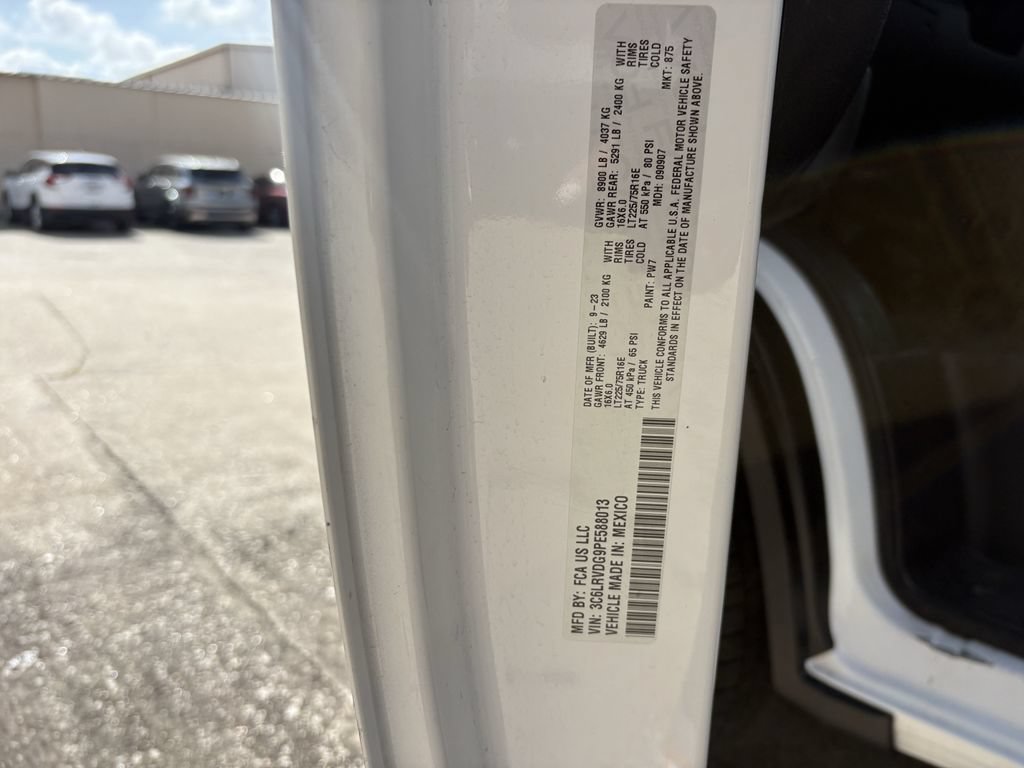 Used 2023 RAM ProMaster 2500 FWD image 26