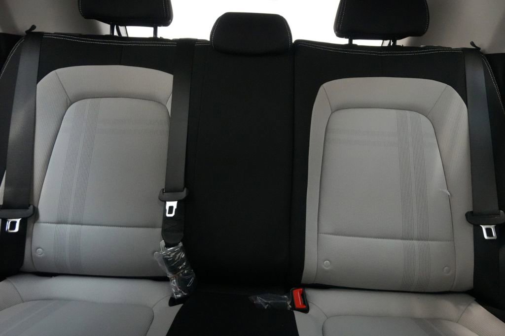 New 2024 Hyundai Venue SEL image 27