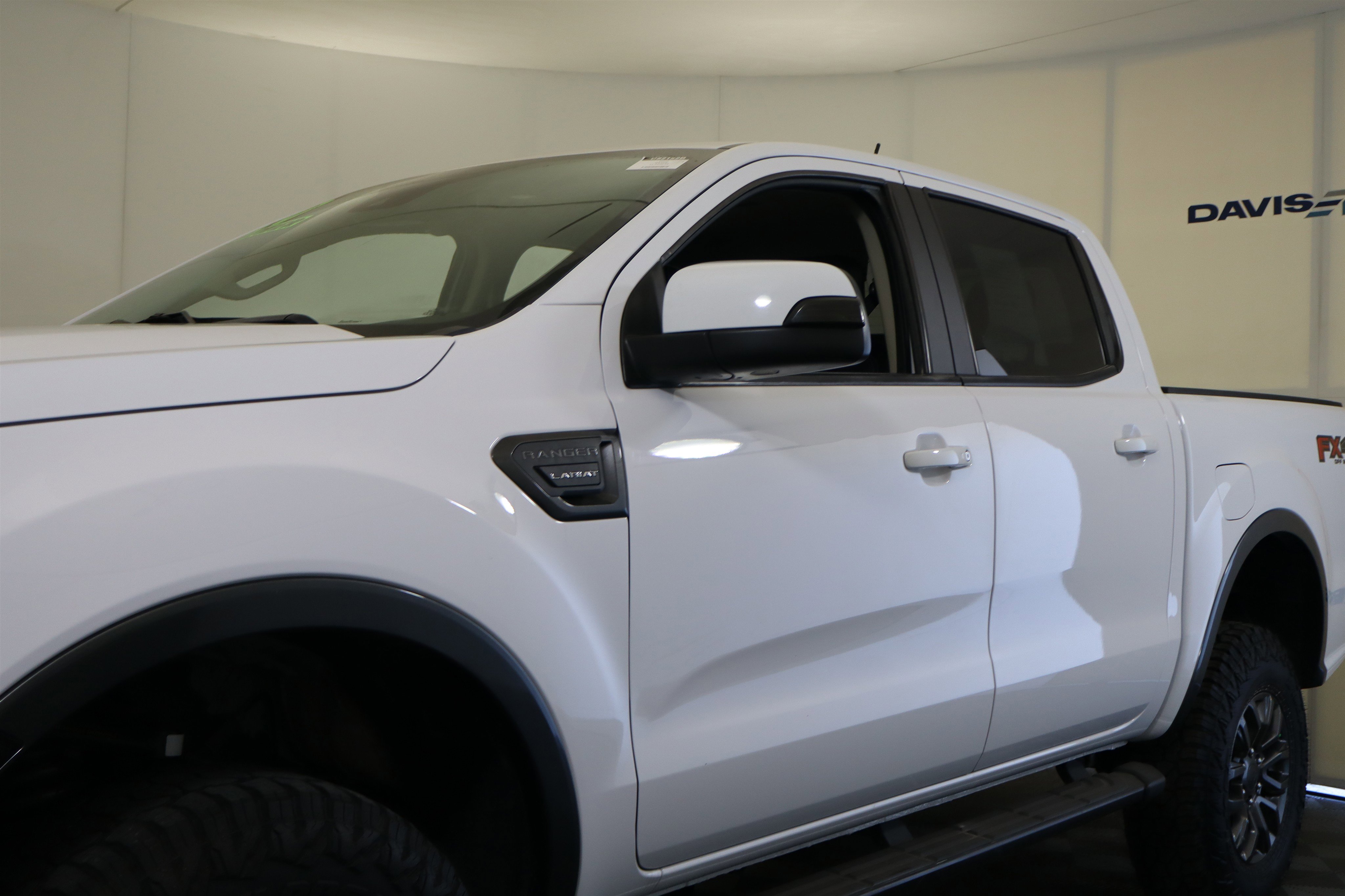 Used 2020 Ford Ranger Lariat w/ Equipment Group 501A Mid image 13