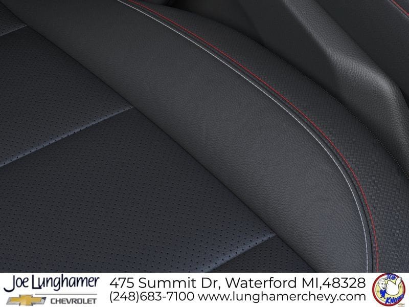 New 2026 Chevrolet Traverse RS w/ LPO, Floor Liner Package AWD/4WD image 23