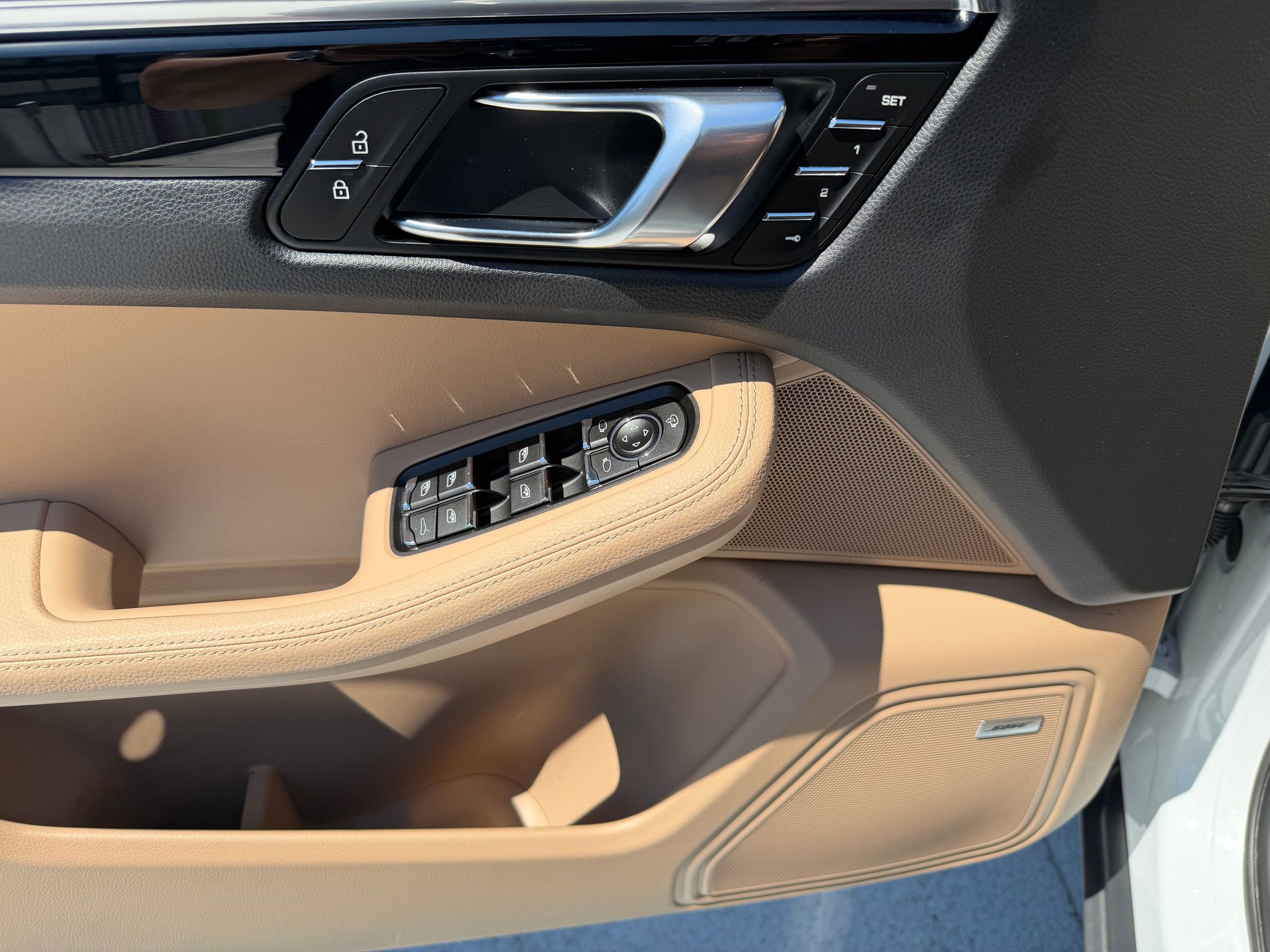 Certified 2026 Porsche Macan AWD/4WD image 25