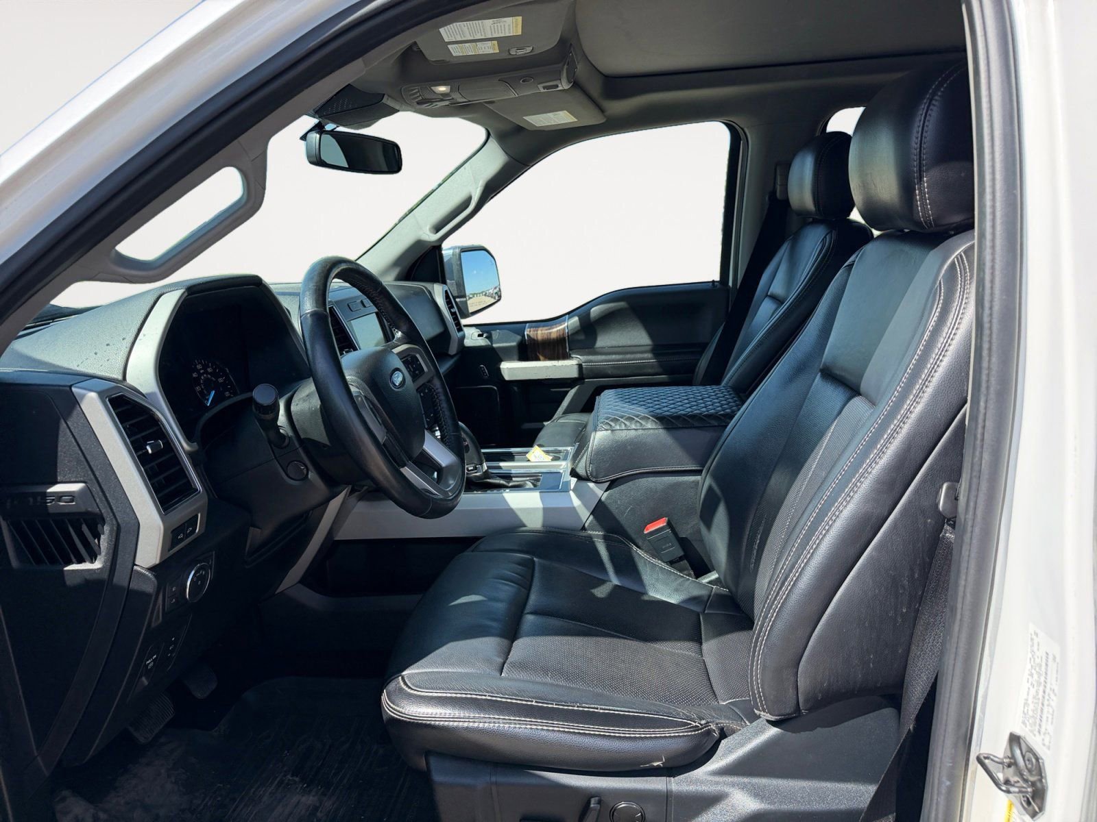 Used 2019 Ford F150 Lariat w/ Equipment Group 502A Luxury AWD/4WD image 7