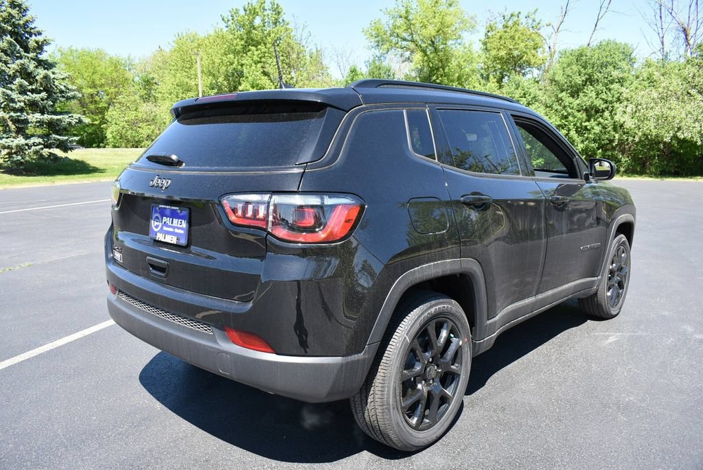 New 2026 Jeep Compass Latitude AWD/4WD image 4