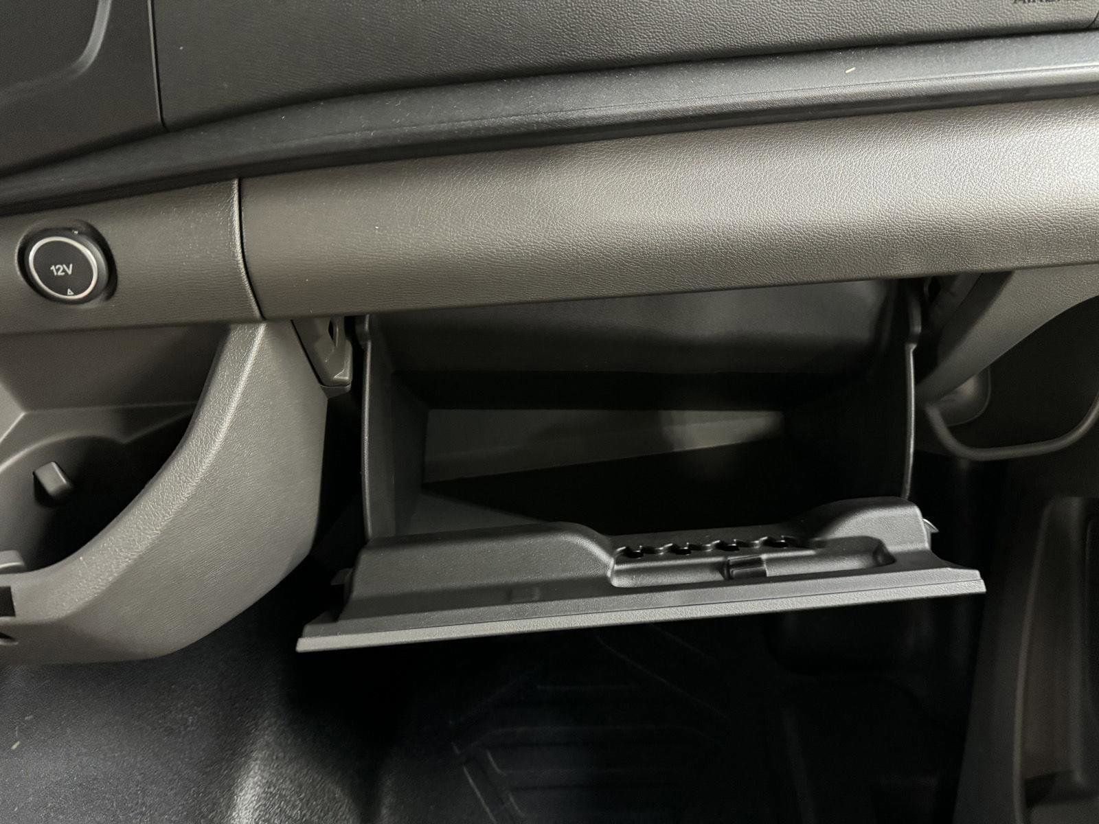 Used 2022 Ford E-Transit Medium Roof w/ Load Area Protection Package image 20