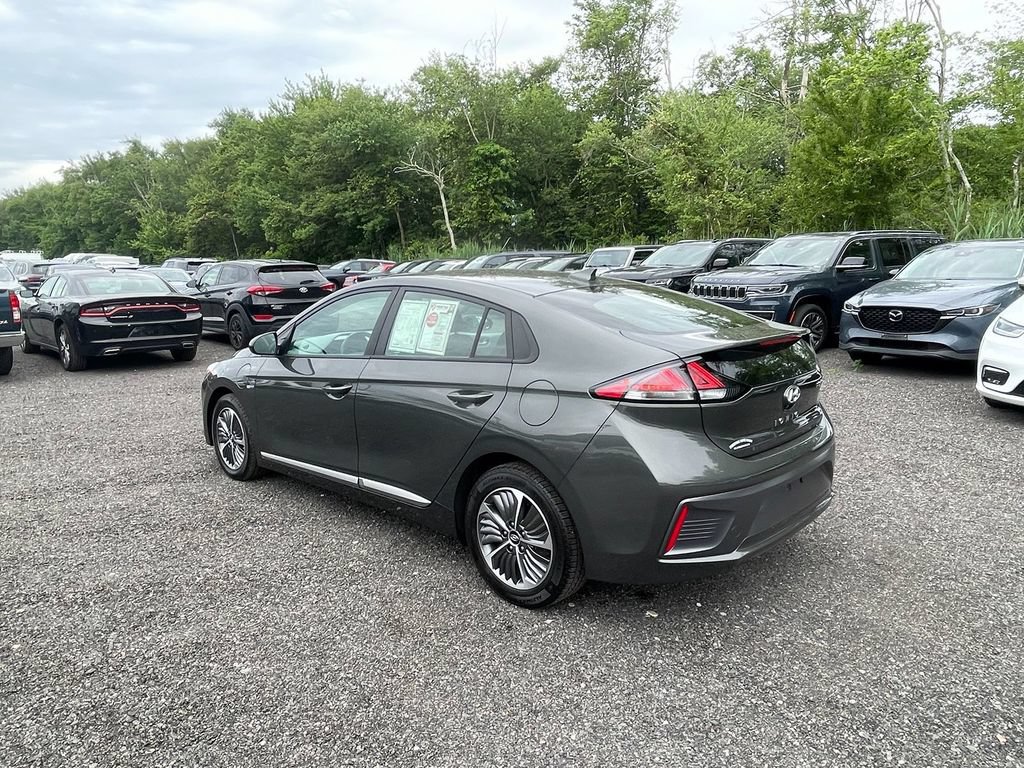 Used 2020 Hyundai Ioniq SE FWD image 8