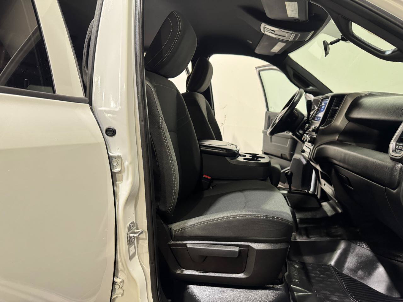 Used 2021 RAM 3500 Tradesman w/ Chrome Appearance Group AWD/4WD image 13