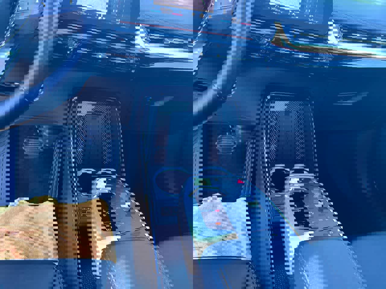 Used 2025 BMW X1 xDrive28i AWD/4WD image 20