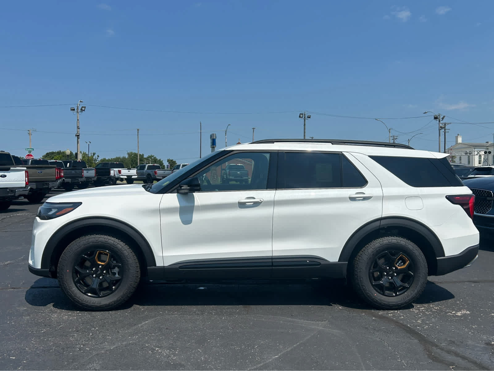 New 2026 Ford Explorer Tremor w/ Tremor Convenience Package