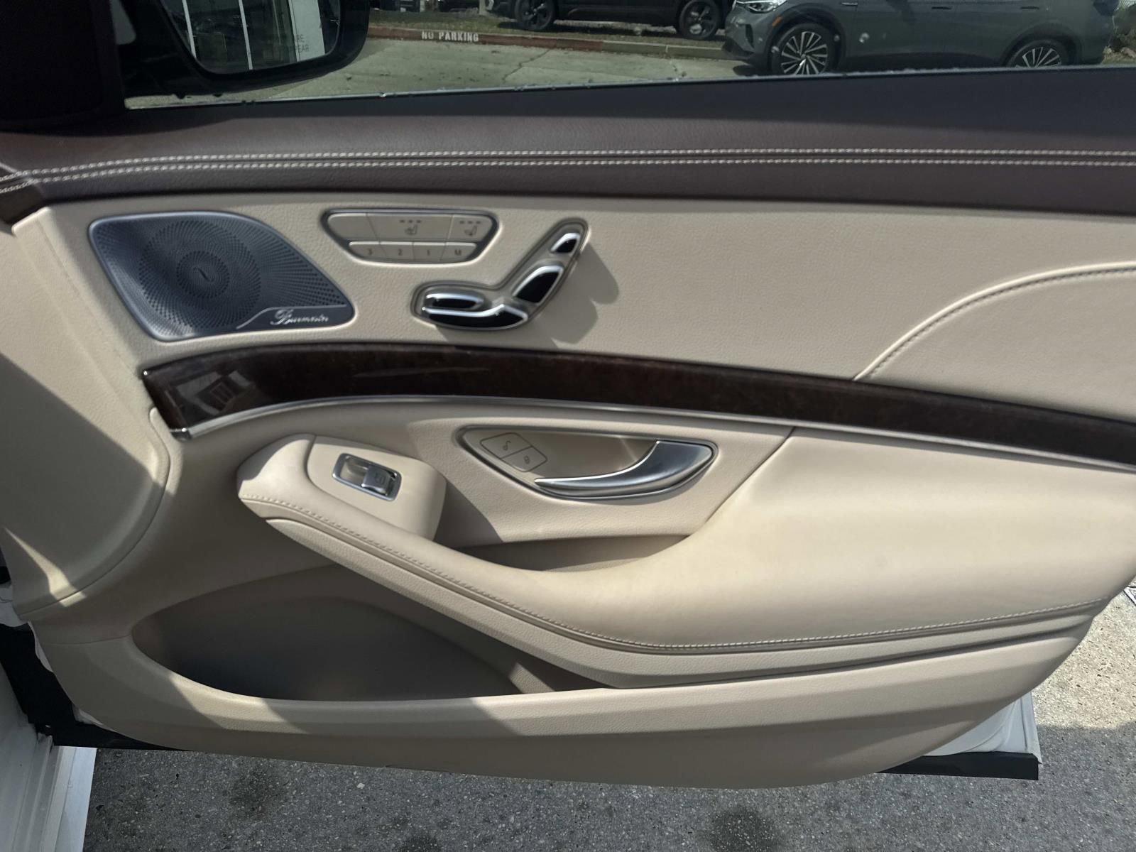 Used 2018 Mercedes-Benz S 560 Sedan image 14