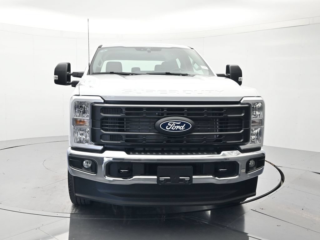 New 2027 Ford F250 XL w/ XL Chrome Package AWD/4WD image 2