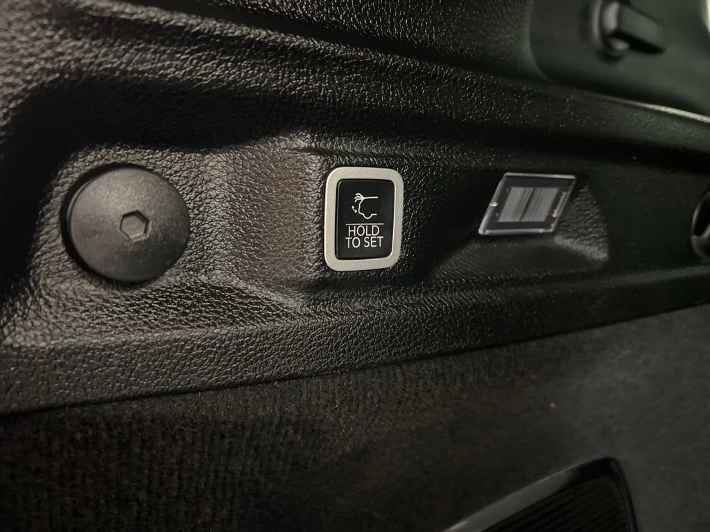 Used 2023 Jeep Grand Cherokee L Summit w/ High Altitude Package image 41