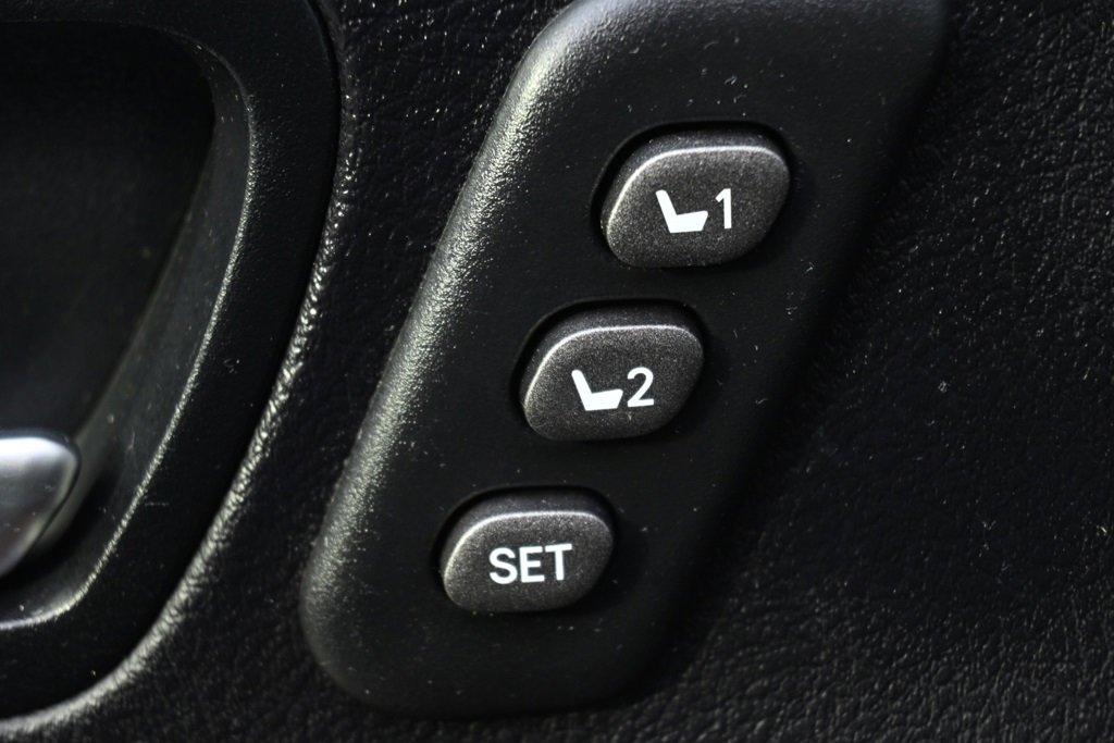 Used 2017 Toyota Sienna Limited Premium image 23