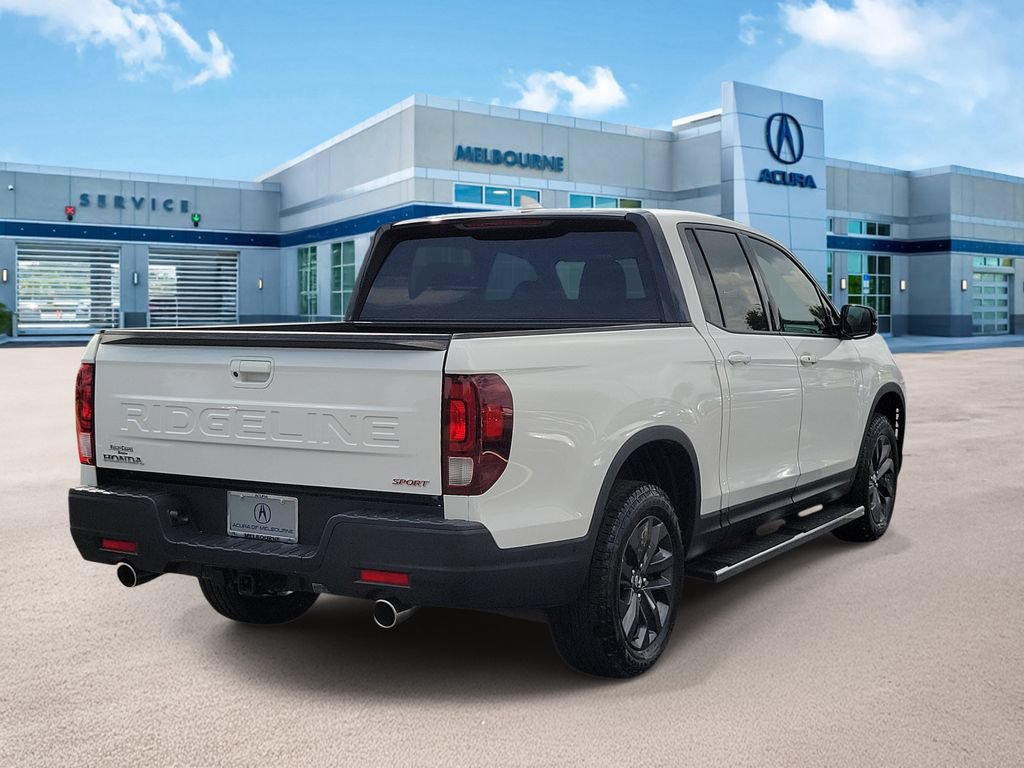 Used 2025 Honda Ridgeline Sport image 6