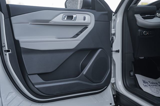 New 2026 Ford Explorer Active w/ Active Comfort Package image 48