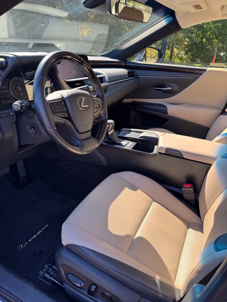 Used 2019 Lexus ES 300h w/ Premium Package FWD image 7