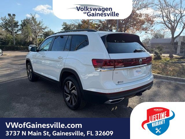 Used 2025 Volkswagen Atlas SE image 4