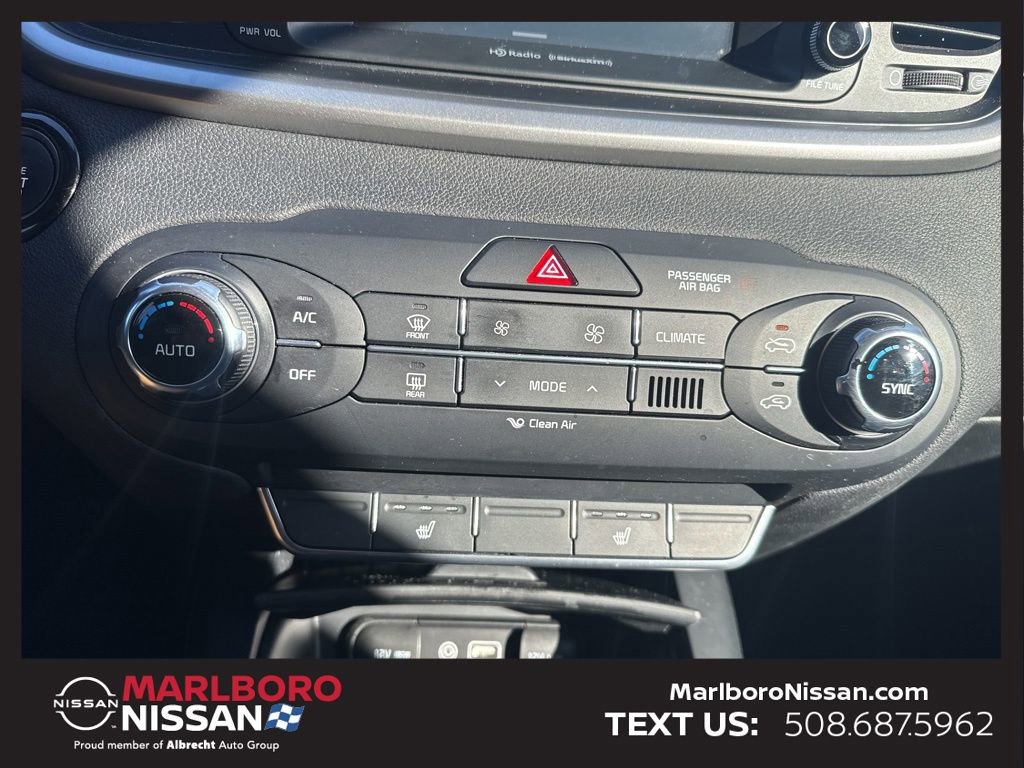 Used 2017 Kia Sorento LX w/ LX Convenience Package image 25