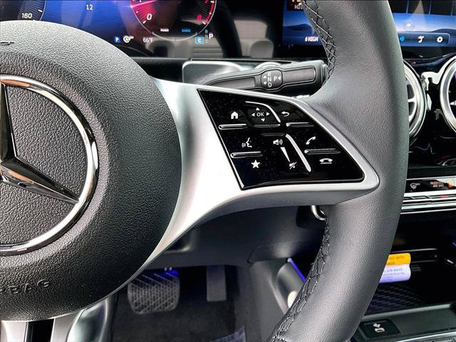 New 2026 Mercedes-Benz GLB 250 image 21
