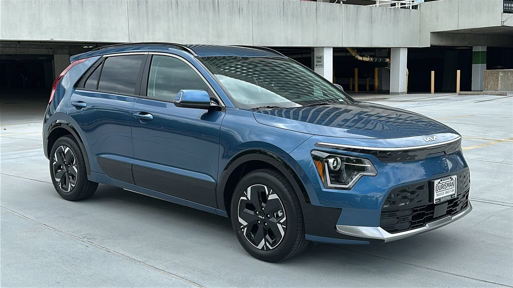 New 2026 Kia Niro Wind FWD image 1