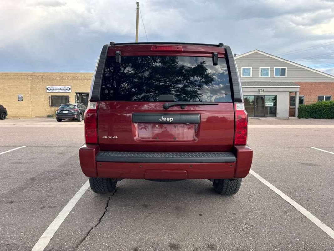 Used 2008 Jeep Commander Sport AWD/4WD image 5
