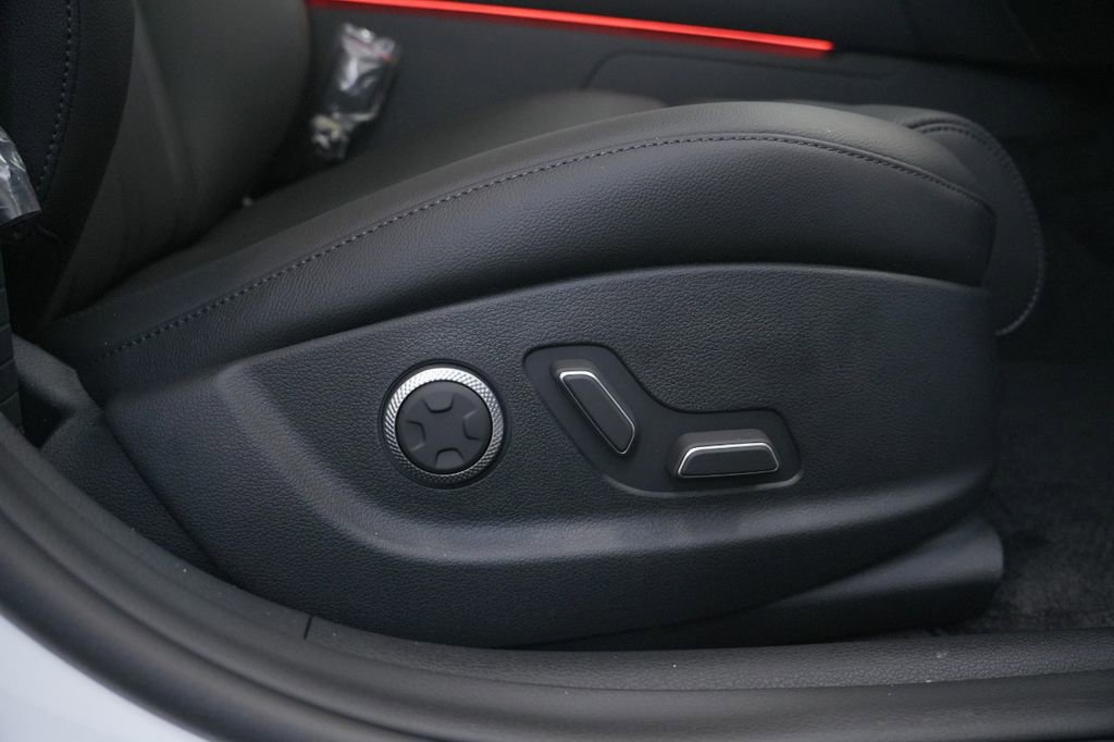 New 2025 Genesis G80 2.5T Advanced image 36