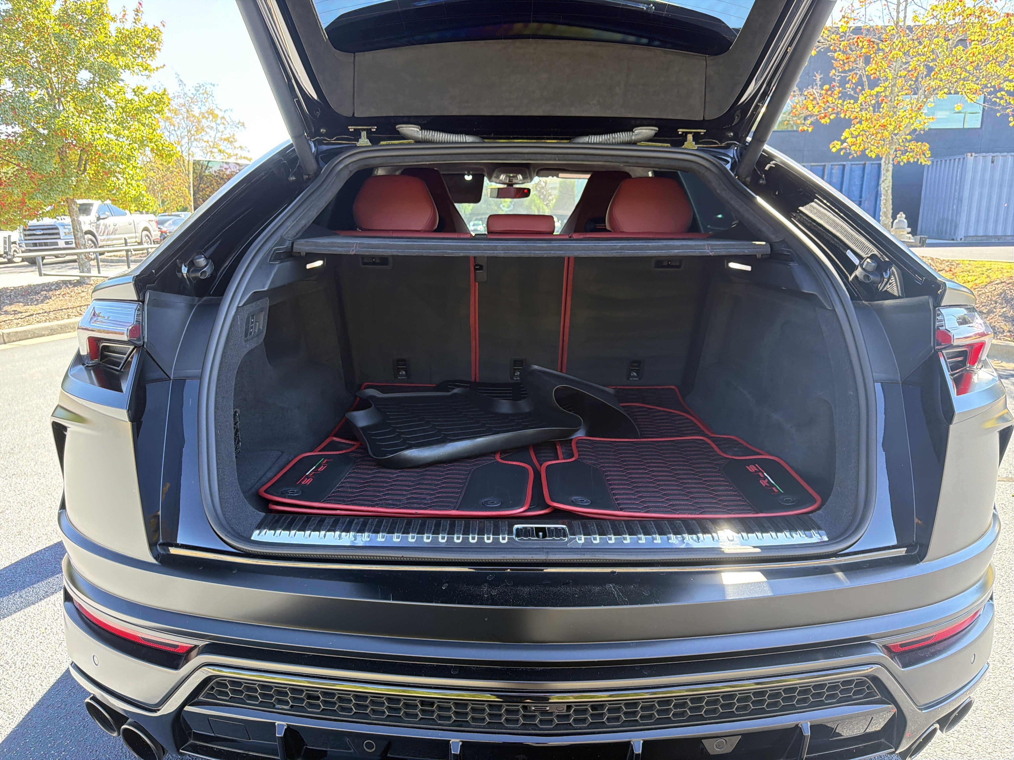 Used 2020 Lamborghini Urus AWD/4WD image 90