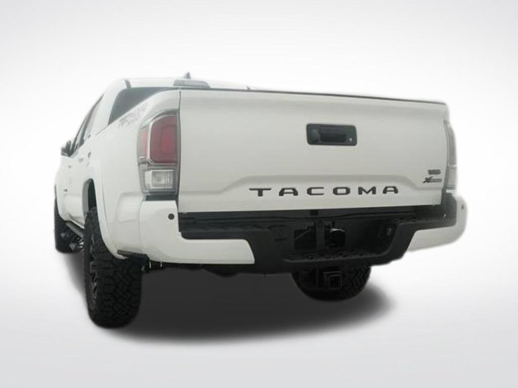 Used 2022 Toyota Tacoma TRD Sport w/ Technology Package AWD/4WD image 26