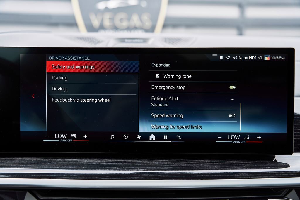 Used 2026 BMW X7 M60i image 80