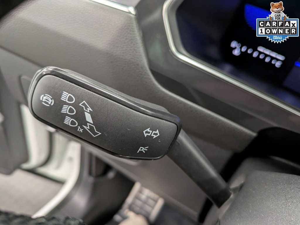 Used 2022 Volkswagen Tiguan SE R-Line image 19