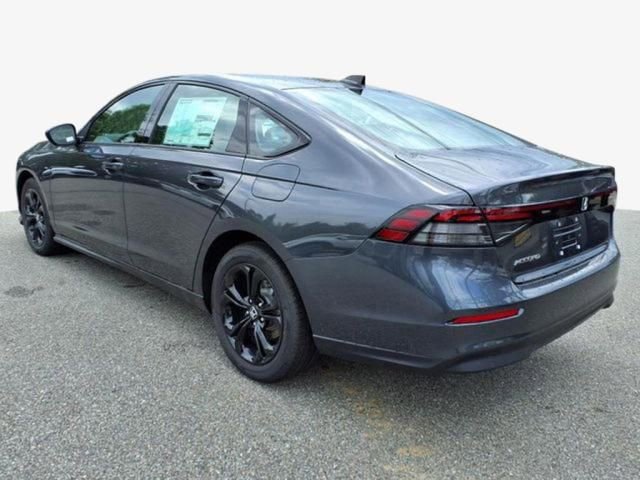 Used 2025 Honda Accord SE image 2