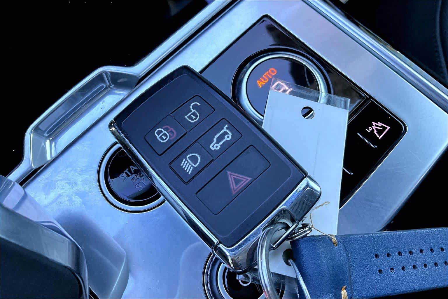 Used 2023 Land Rover Range Rover Autobiography AWD/4WD image 38