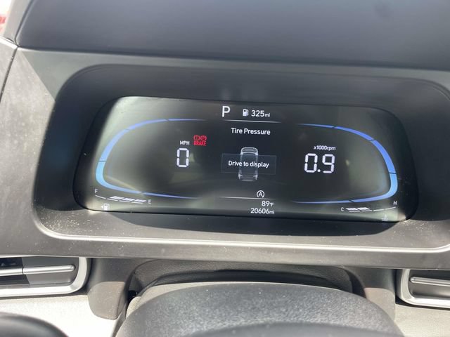 Certified 2024 Hyundai Elantra SE FWD image 18