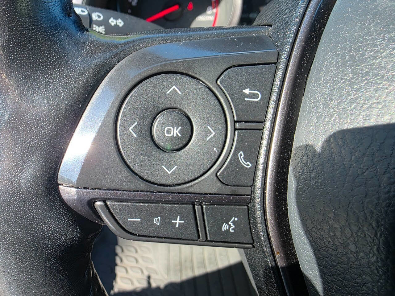 Used 2022 Toyota Camry XSE image 17