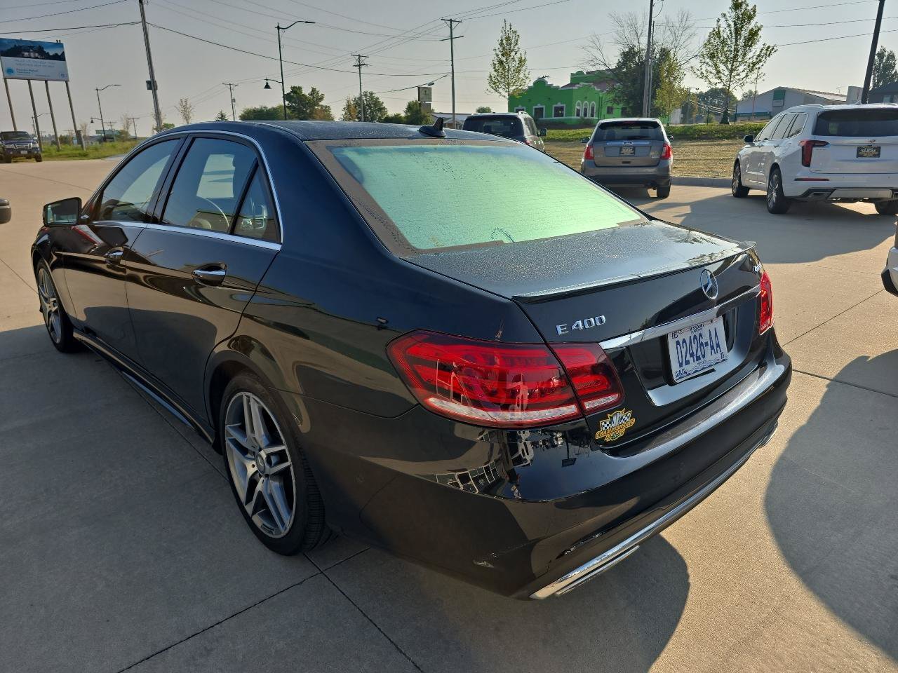 Used 2015 Mercedes-Benz E 400 4MATIC Sedan image 3