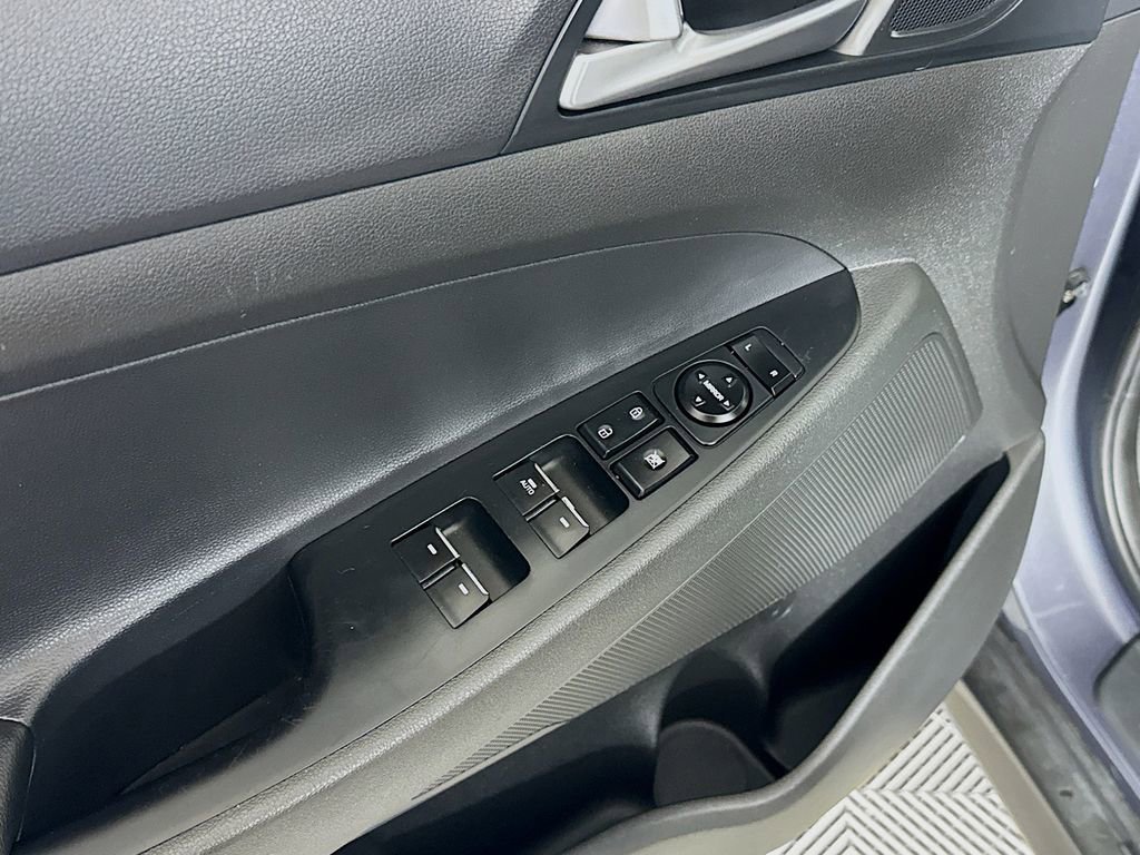 Used 2016 Hyundai Tucson Limited image 18