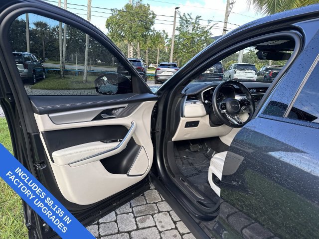Used 2023 Jaguar F-PACE R-Dynamic S AWD/4WD image 22