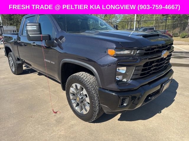 Used 2024 Chevrolet Silverado 2500 Custom image 1