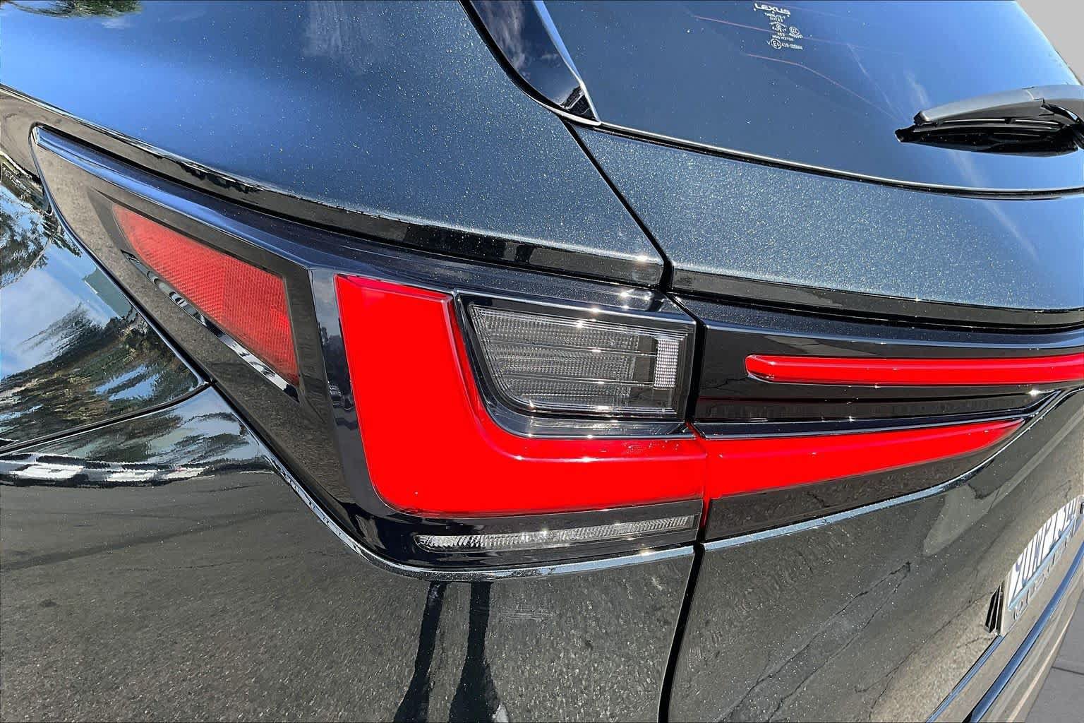 Certified 2025 Lexus NX 450h+ AWD w/ Accessory Package (Z1) image 27