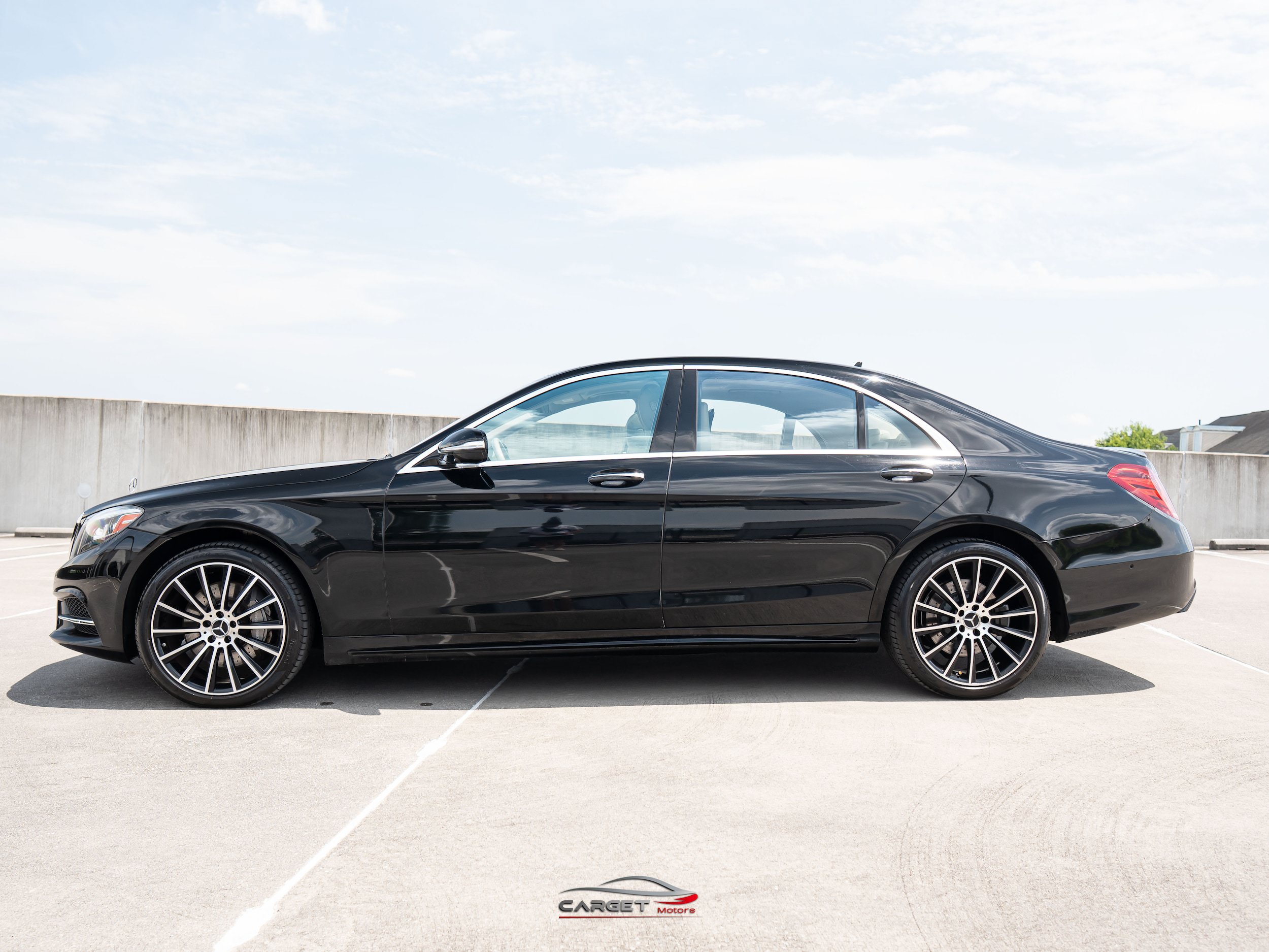 Used 2016 Mercedes-Benz S 550 4MATIC Sedan image 4