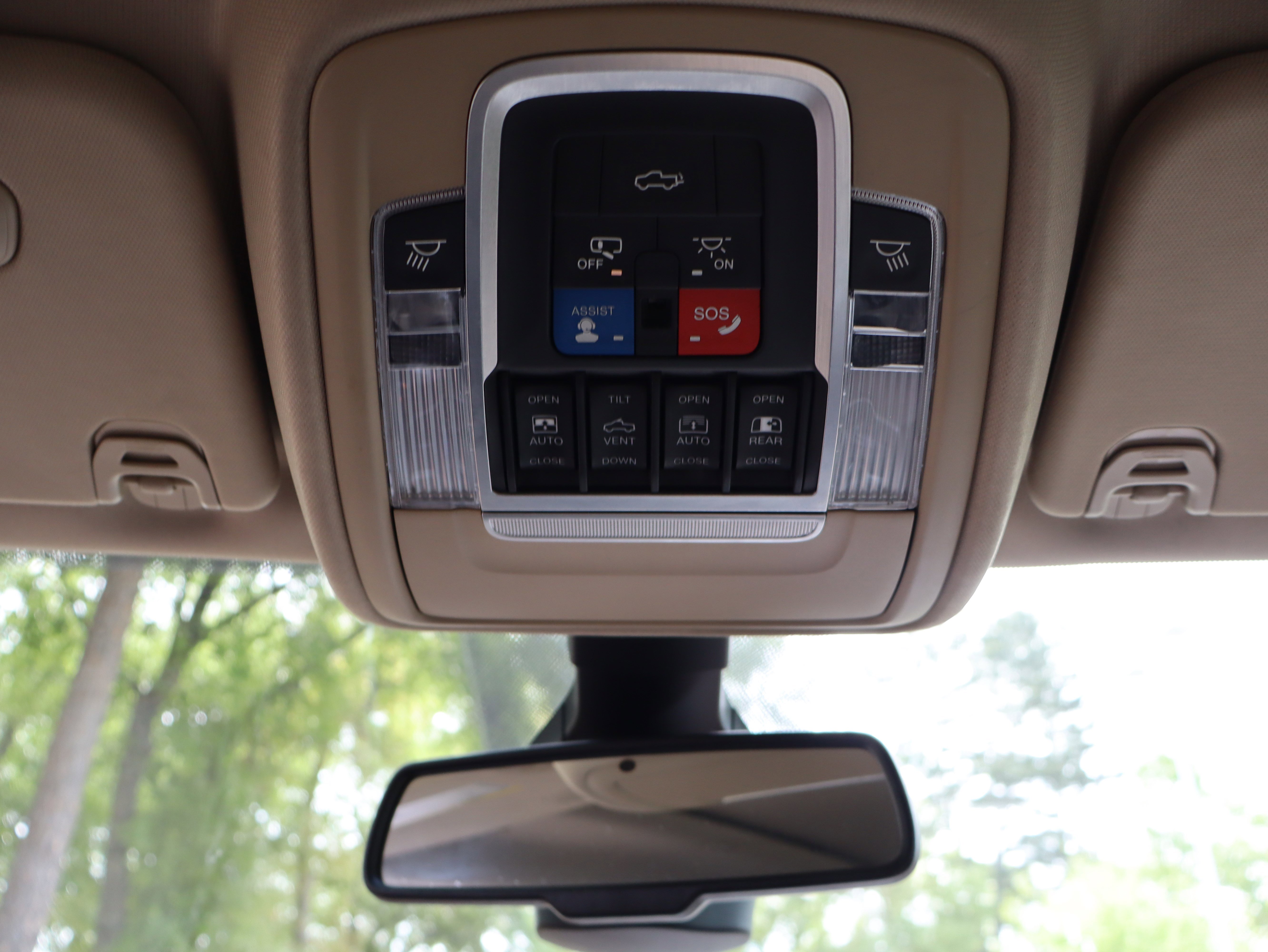 Used 2019 RAM 1500 Laramie image 35