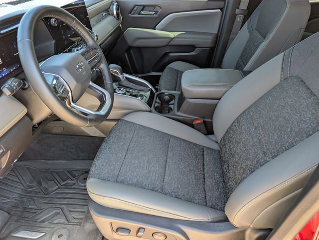 Used 2024 Chevrolet Colorado ZR2 w/ Technology Package image 16