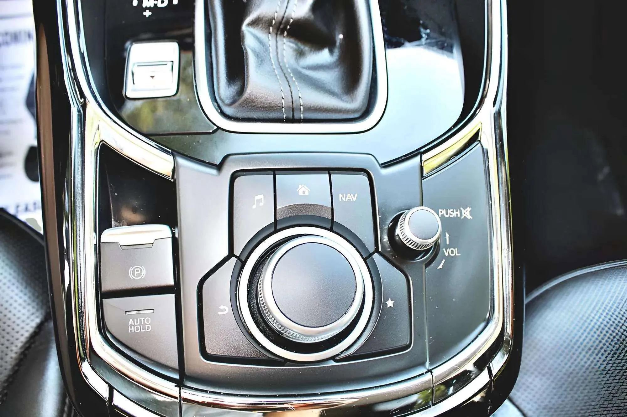 Used 2020 MAZDA CX-9 Touring FWD image 21