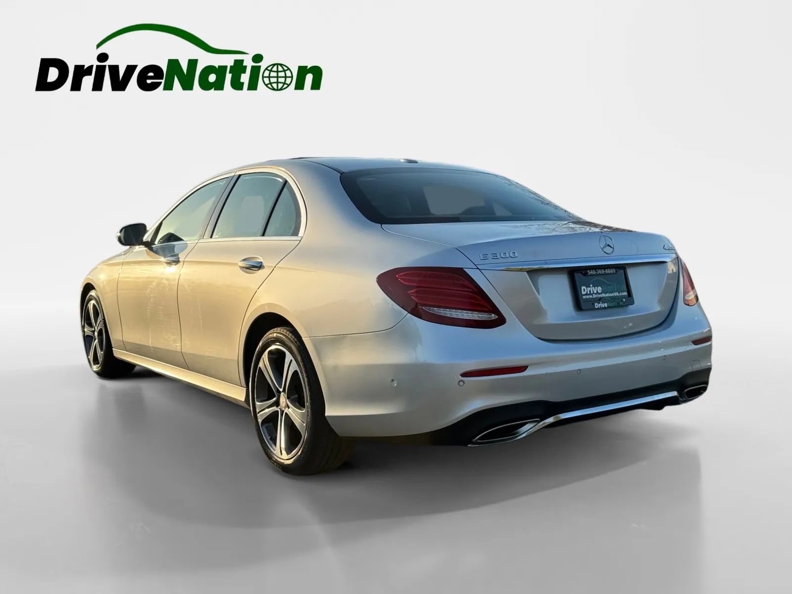 Used 2017 Mercedes-Benz E 300 4MATIC image 7