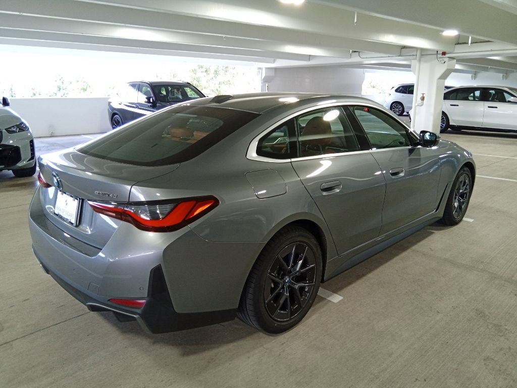 Used 2023 BMW i4 eDrive40 w/ Premium Package RWD image 5