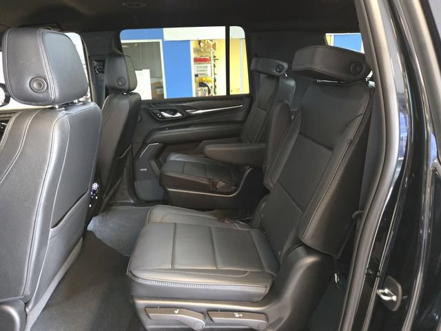 Used 2022 GMC Yukon XL Denali AWD/4WD image 21