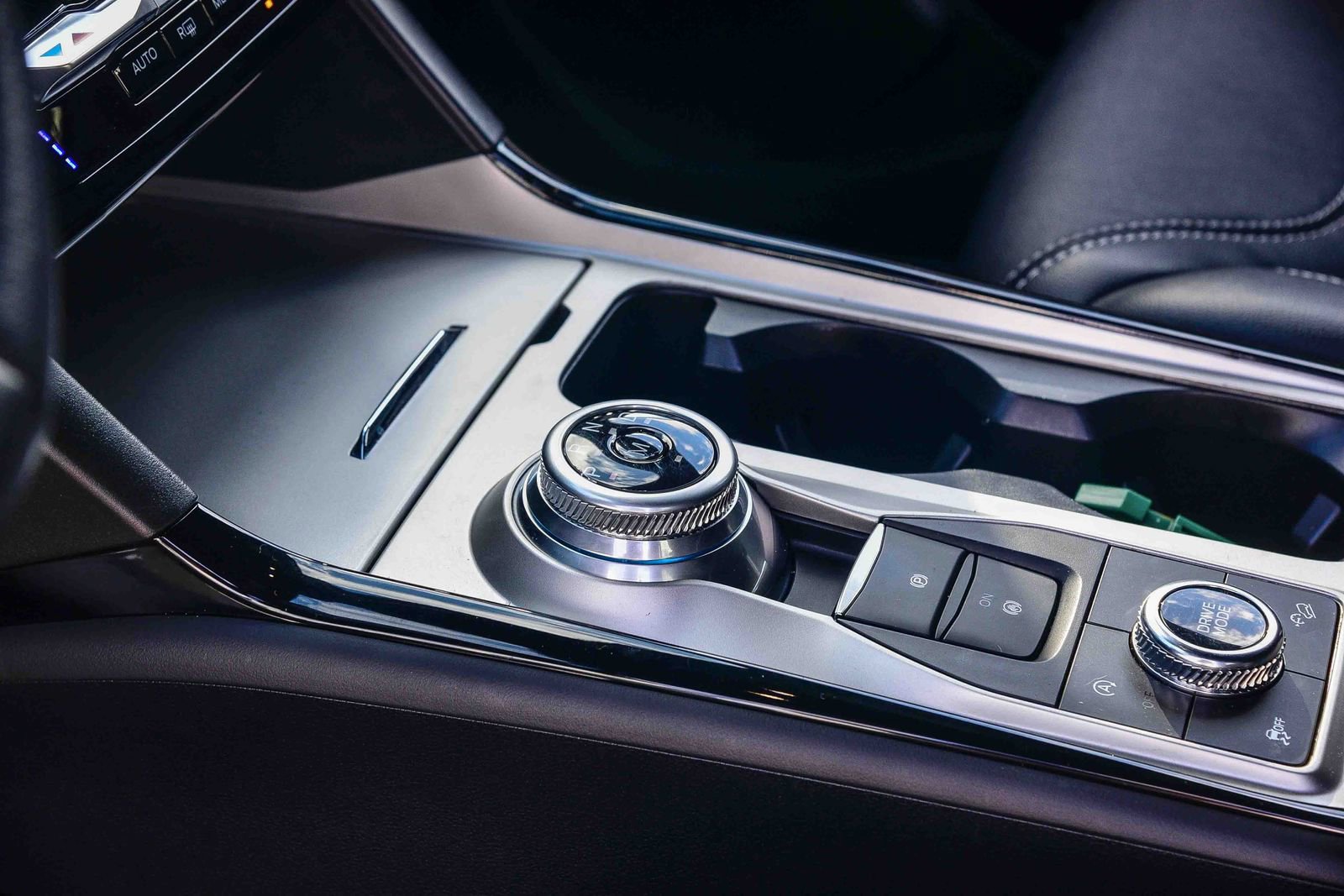 Certified 2023 Ford Explorer ST w/ Equipment Group 401A image 19